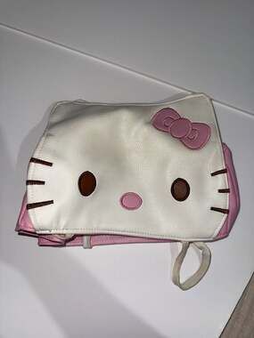 the cutest hello kitty tissue cover!! not official...